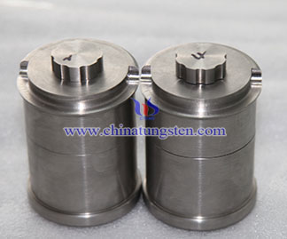 Tungsten Alloy Radiation Shielding Containers Picture